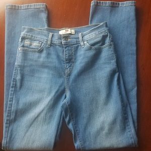 Levi's Perfectly Slimming Straight Leg Jean